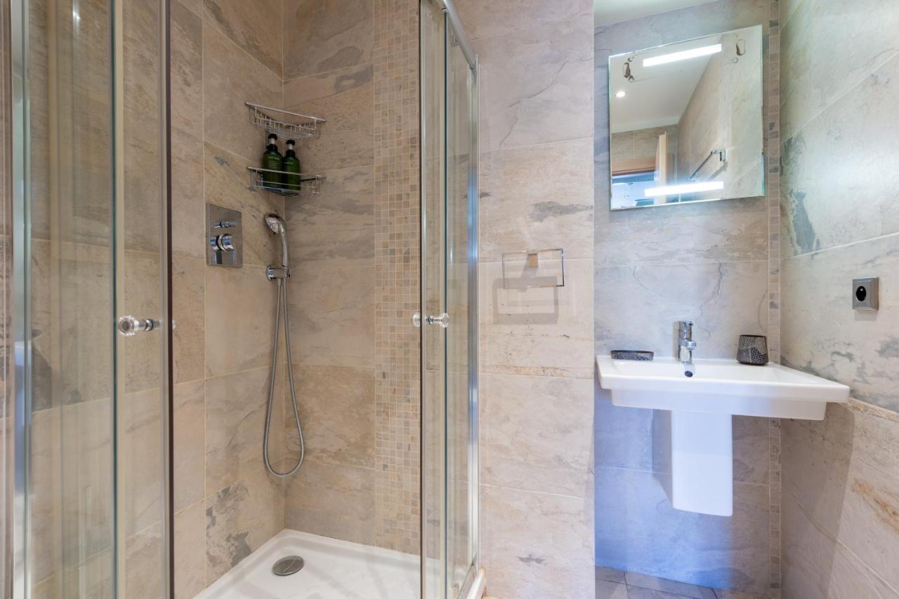 Ferienwohnung Victor Hugo - Modern And Sunny, Terrace, 2 Baths Nizza Exterior foto